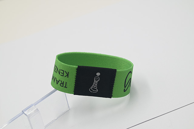 會員卡可以根據(jù)客戶提供的材料圖片進(jìn)行布局設(shè)計 會員卡可以根據(jù)客戶提供的材料圖片進(jìn)行布局設(shè)計