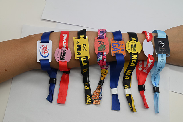 滴膠卡NFC標簽的應用和發展遍布世界各地 滴膠卡NFC標簽的應用和發展遍布世界各地