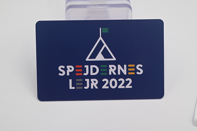 制作鑰匙扣卡時的過uv工藝是什么呢?有了之后,有什么效果呢? 制作鑰匙扣卡時的過uv工藝是什么呢?有了之后,有什么效果呢?